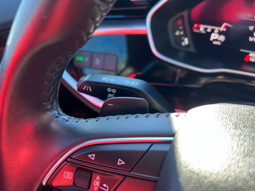 Used 2020 Audi Q3 2.0T Premium Plus w/ Premium Plus Package image 19