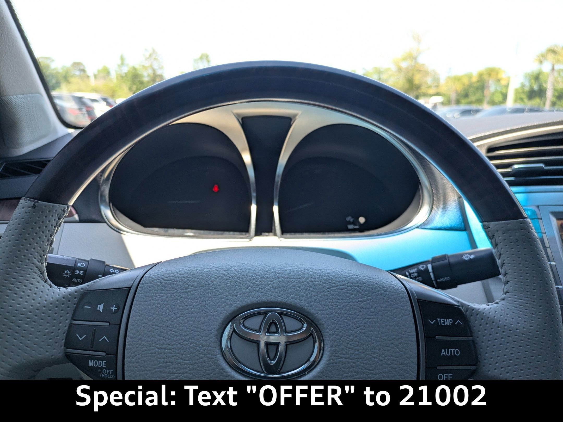 Used 2012 Toyota Avalon Limited image 29