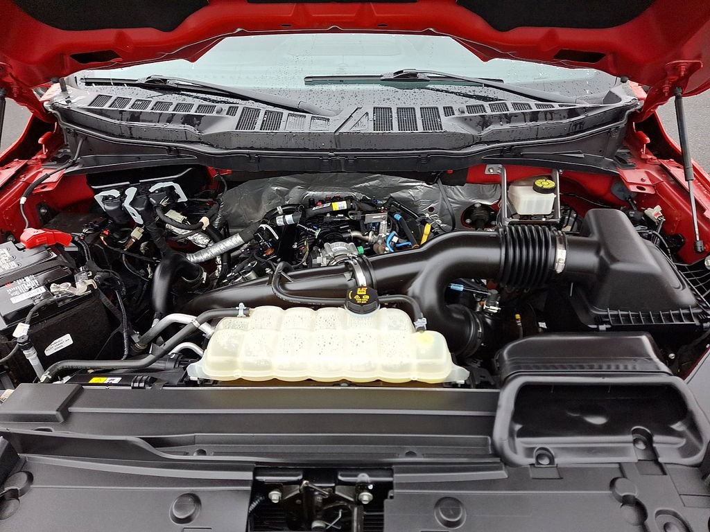 Certified 2022 Ford F150 XLT w/ Equipment Group 302A High image 29