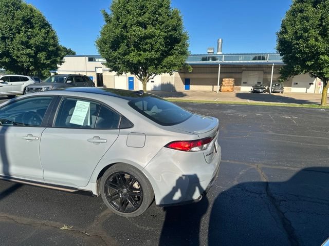 Used 2022 Toyota Corolla SE w/ Carpet Mat Package (TMS) FWD image 5