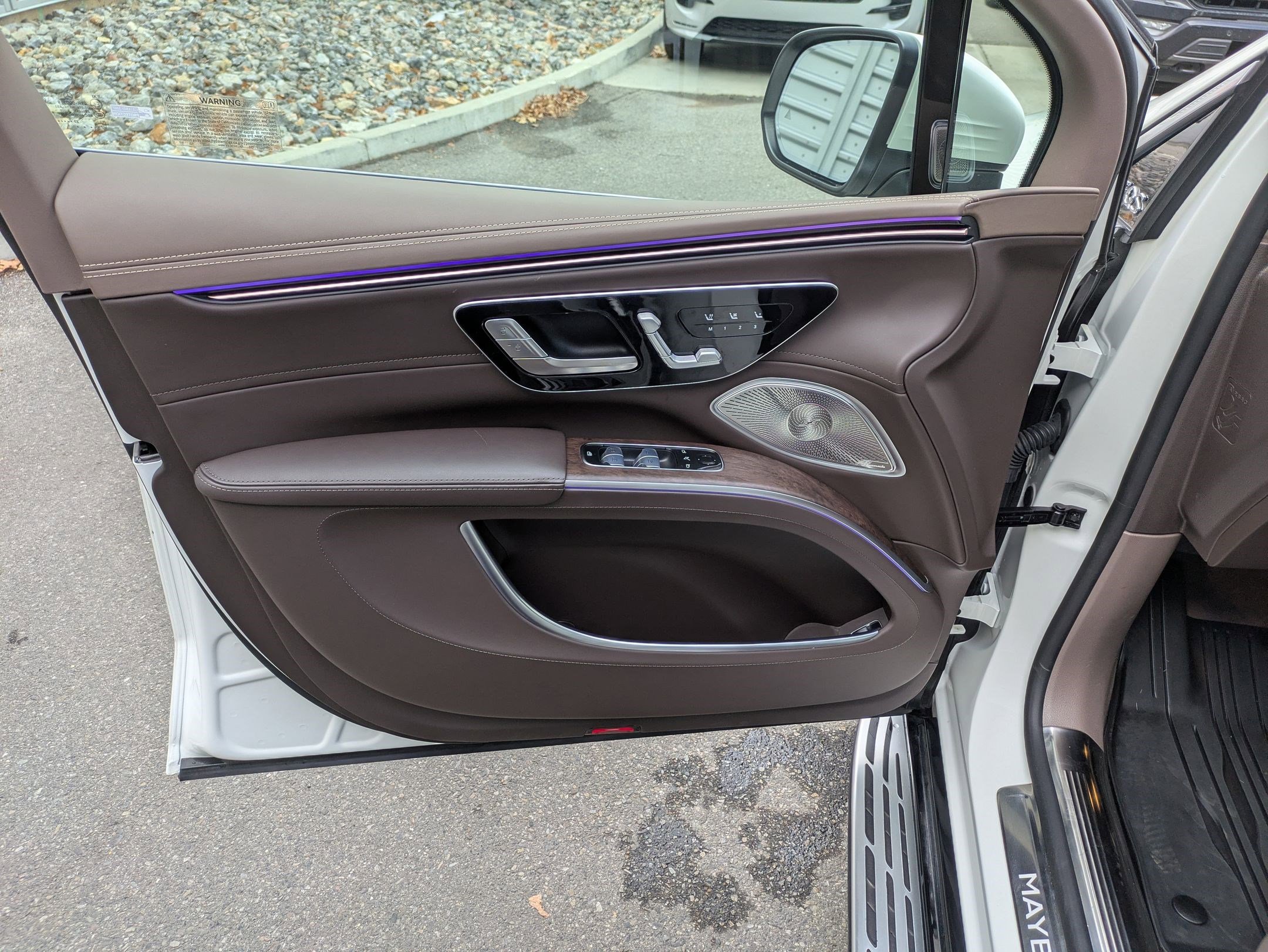 Used 2024 Mercedes-Benz Maybach EQS 680 4MATIC image 12