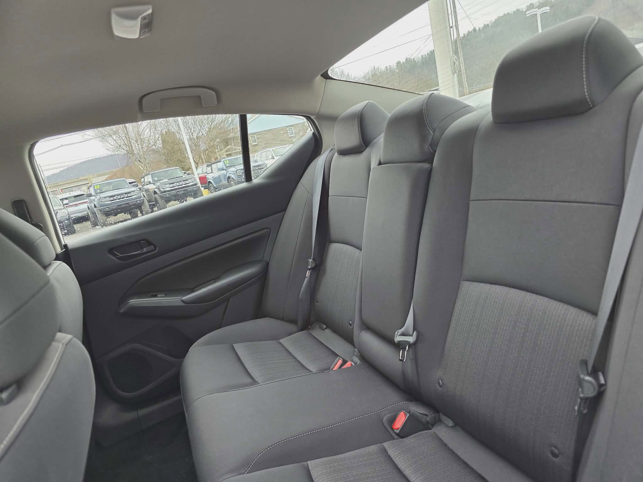 Used 2024 Nissan Altima 2.5 S image 12