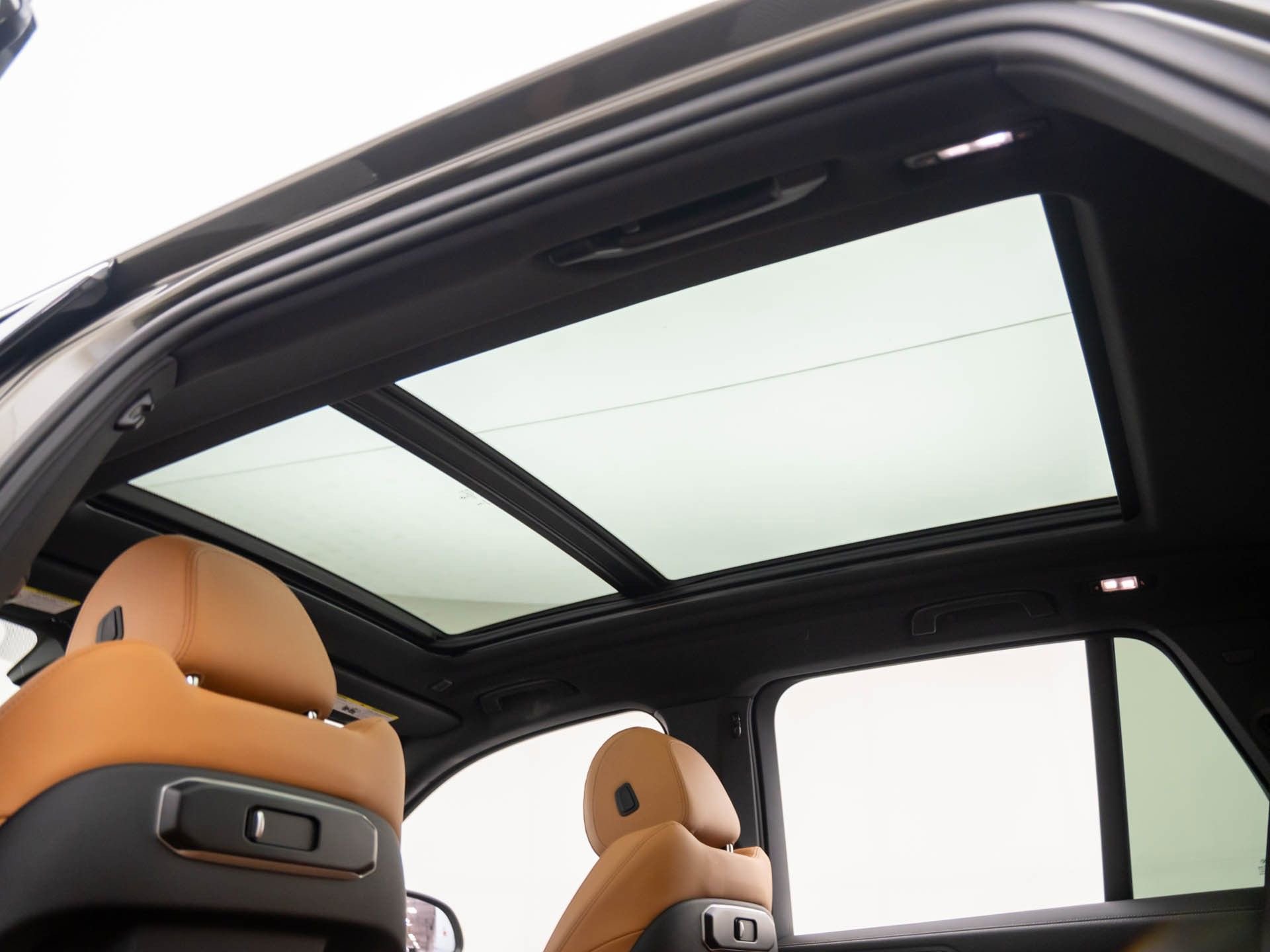 Certified 2025 BMW X5 xDrive40i w/ Premium Package image 19