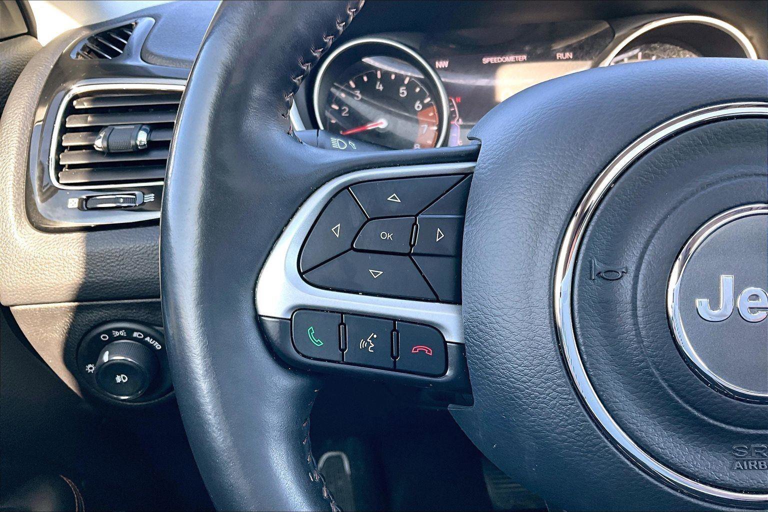 Used 2018 Jeep Compass Limited image 19