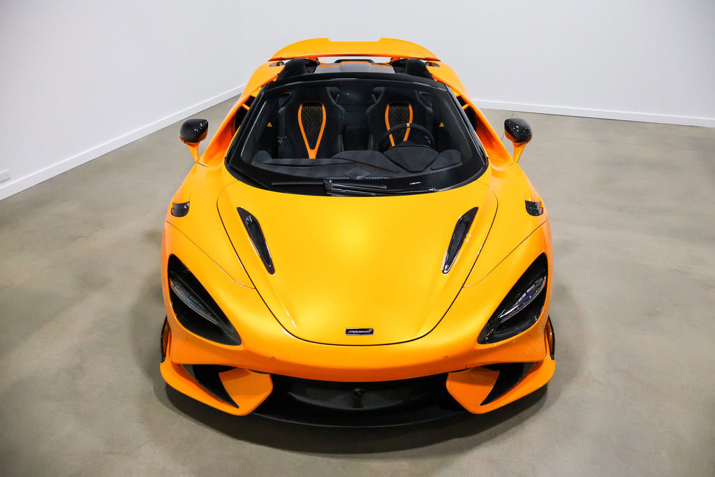 Used 2022 McLaren 765LT RWD image 32