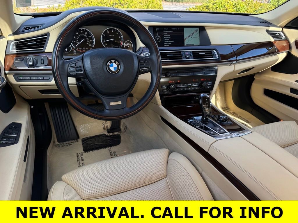 Used 2011 BMW 750Li w/ Luxury Rear Seating Pkg image 16