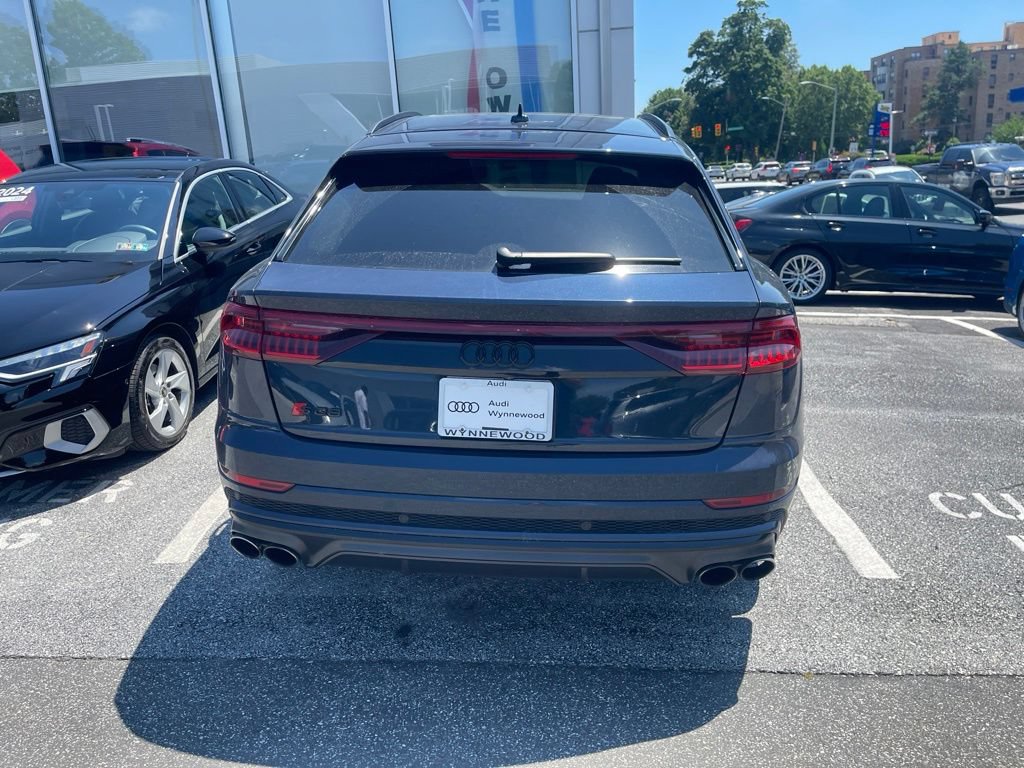 Used 2023 Audi SQ8 Prestige AWD/4WD image 3