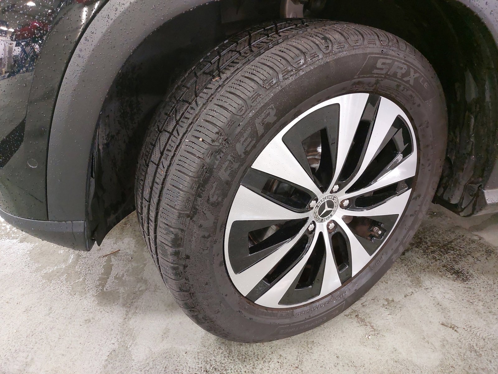 Used 2024 Mercedes-Benz GLE 350 4MATIC image 35