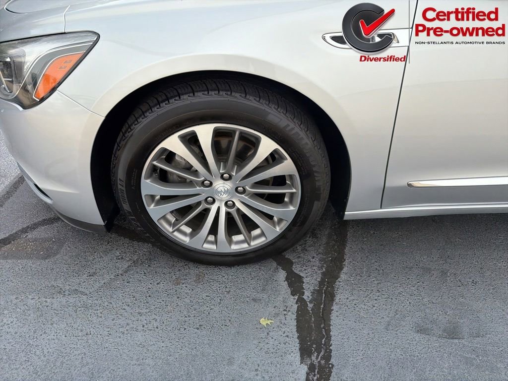 Used 2018 Buick LaCrosse Premium w/ Sights and Sounds Package AWD/4WD image 17