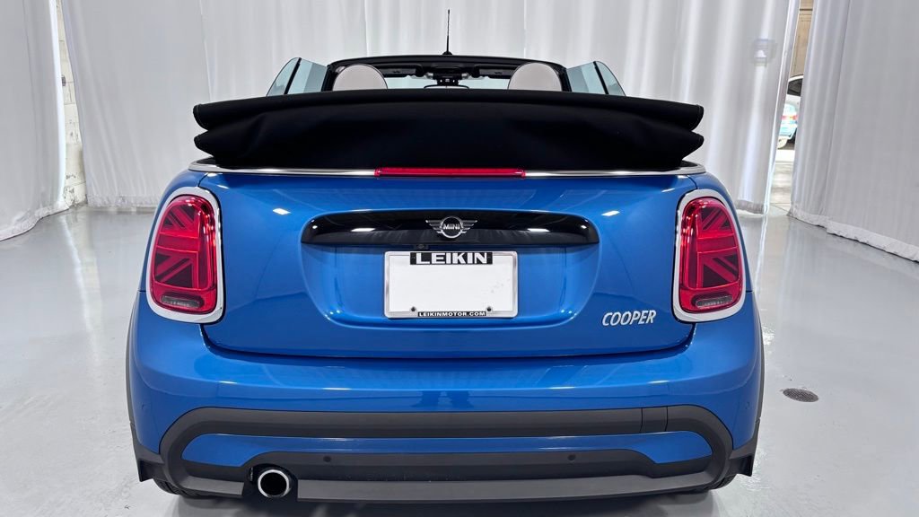 Used 2023 MINI Cooper Convertible w/ Signature Upholstery Package FWD image 7