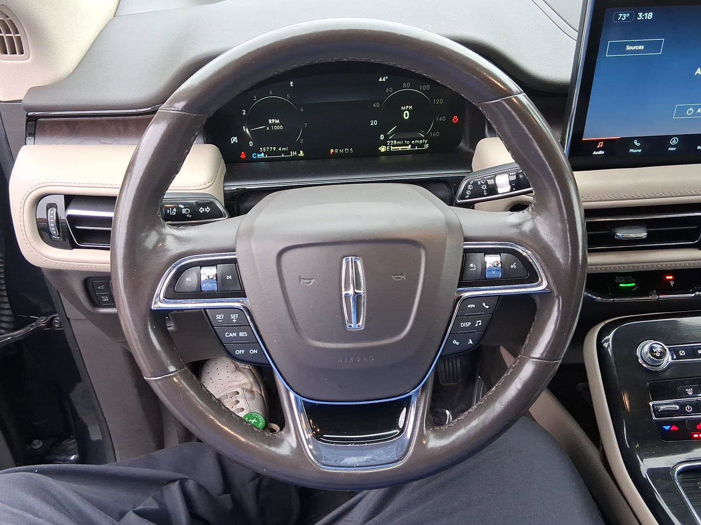 Used 2022 Lincoln Nautilus Reserve image 10