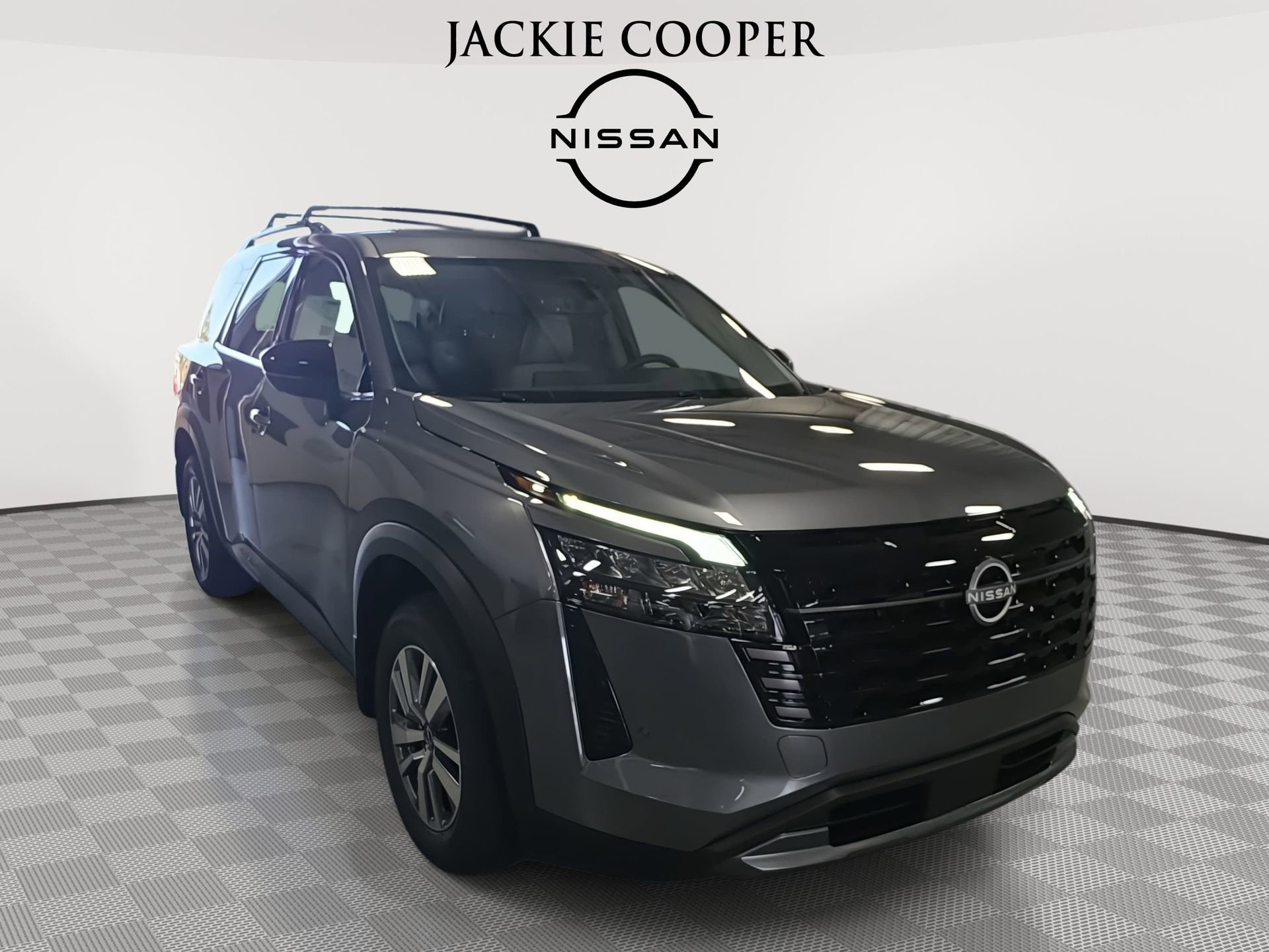 New 2026 Nissan Pathfinder SL image 3