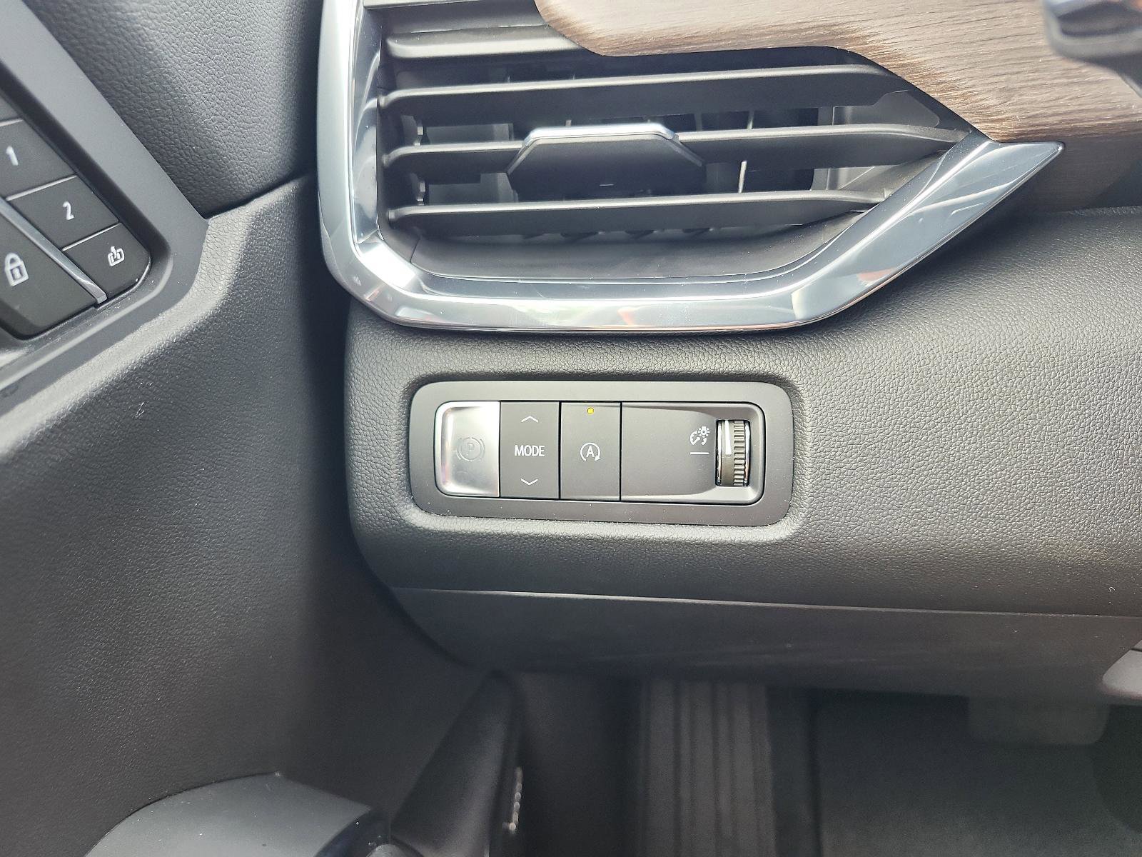 Certified 2025 GMC Acadia Denali image 18