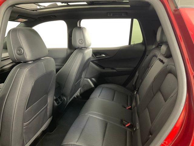 Used 2025 Chevrolet Equinox LT w/ Convenience Package II image 36