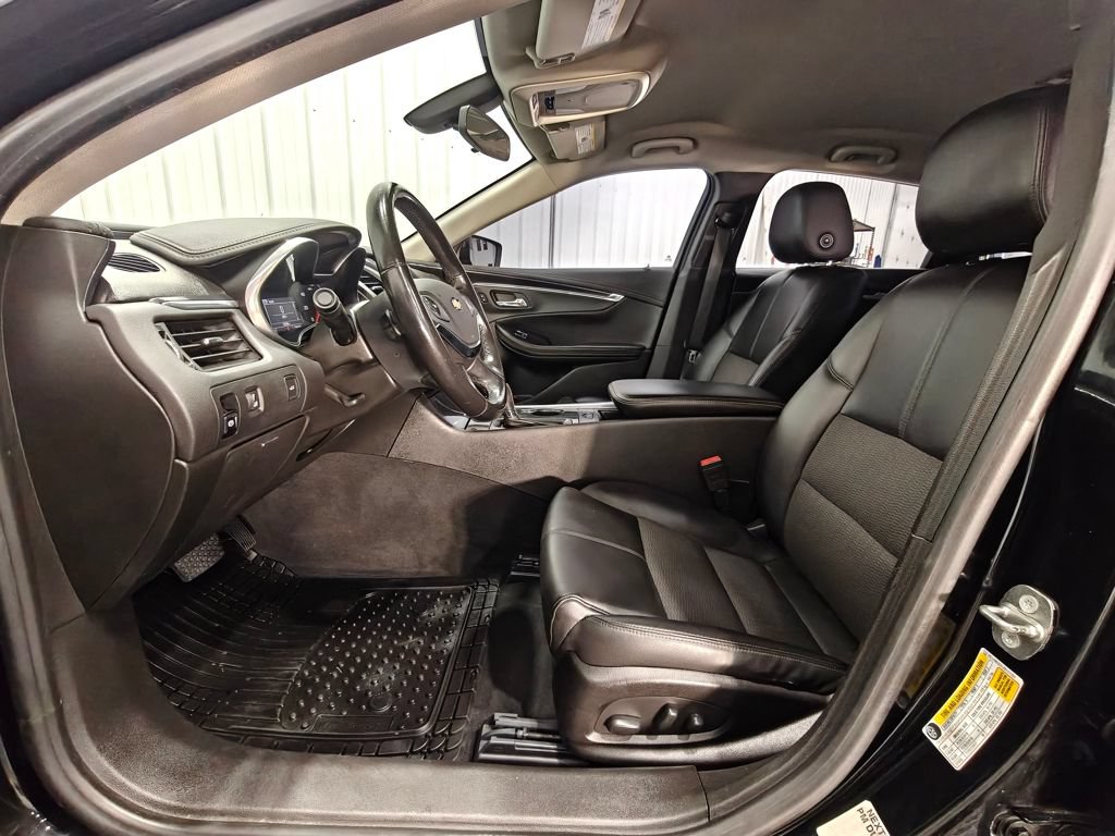 Used 2018 Chevrolet Impala LT FWD image 22