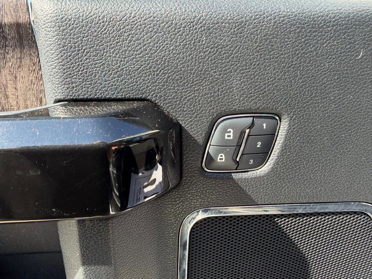 Used 2018 Ford F350 Lariat w/ Lariat Ultimate Package image 30