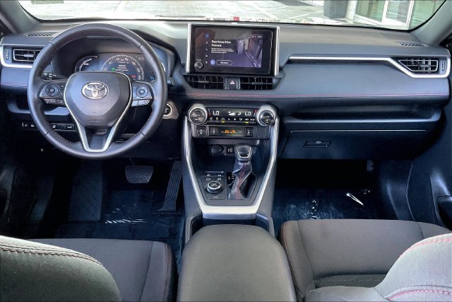 Used 2024 Toyota RAV4 SE w/ Weather & Moonroof Package AWD/4WD image 15