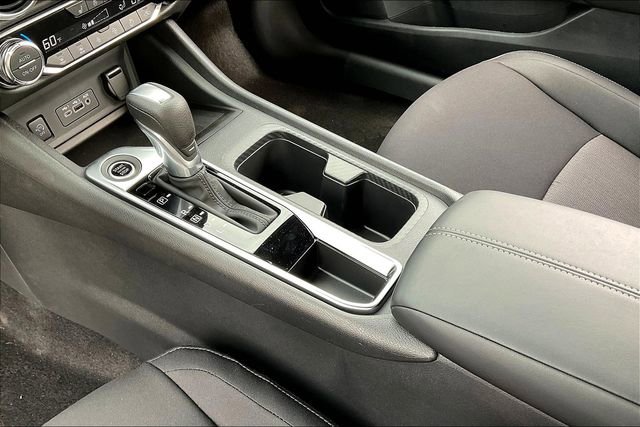 Used 2025 Nissan Sentra SV w/ All-Weather Package image 8