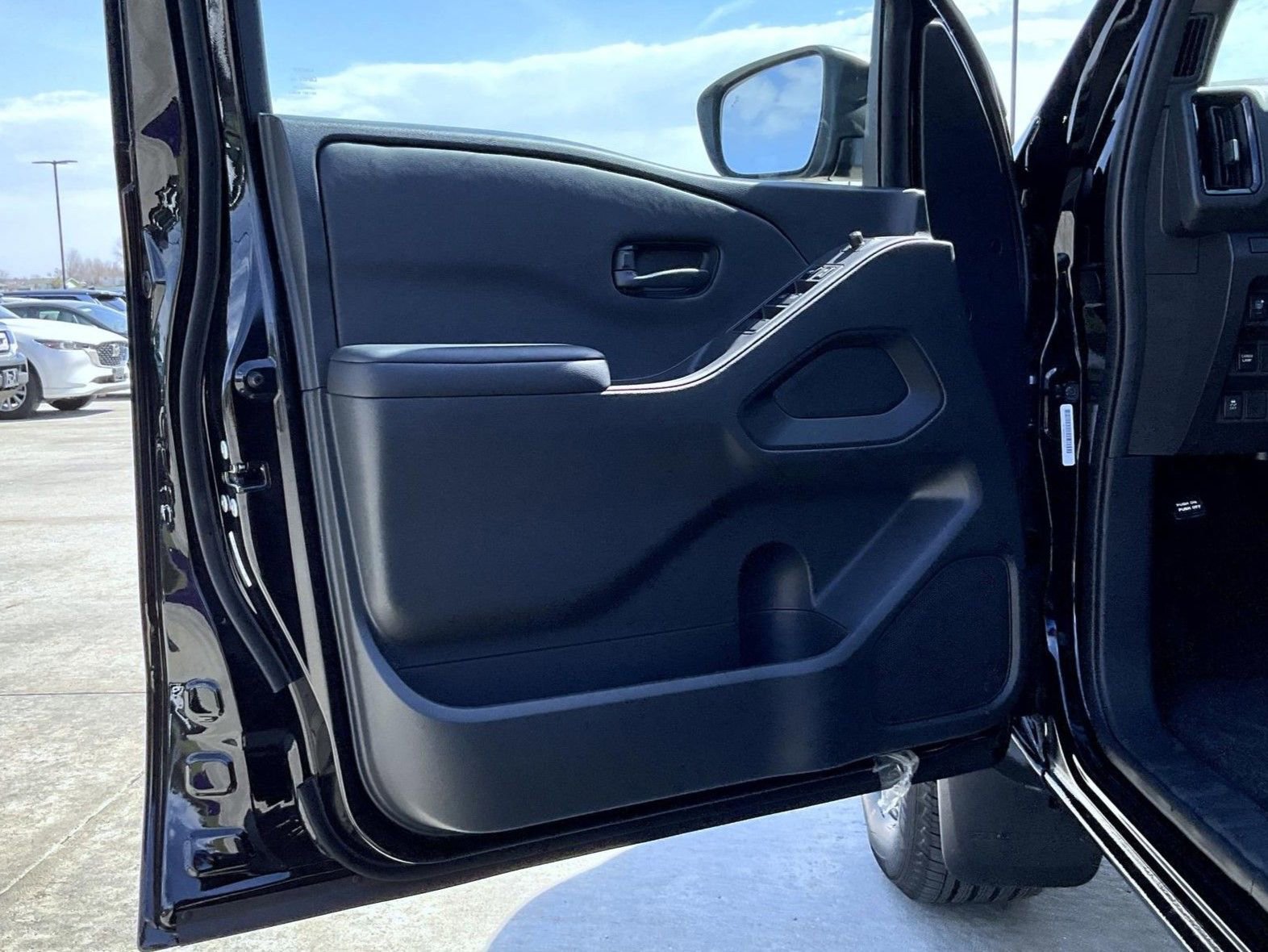 New 2026 Nissan Frontier SV w/ All-Weather Content Package image 9