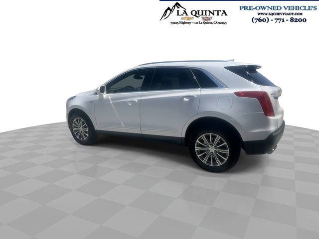 Used 2018 Cadillac XT5 Luxury w/ Driver Awareness Package FWD image 2