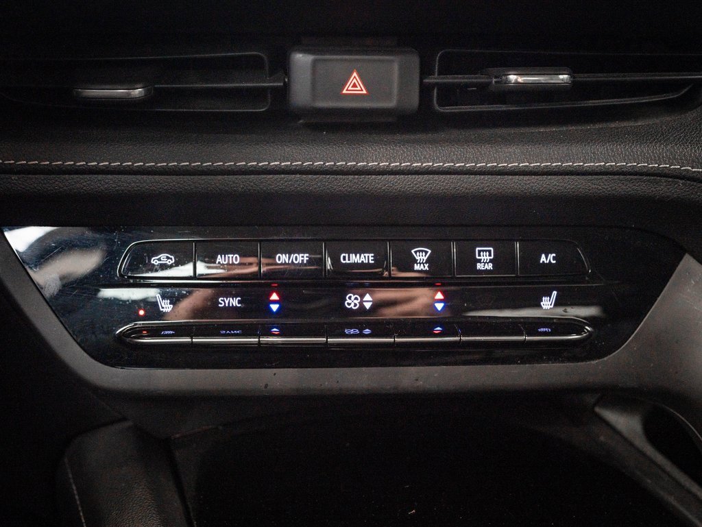 Used 2021 Buick Envision Essence w/ Sport Touring Package image 34