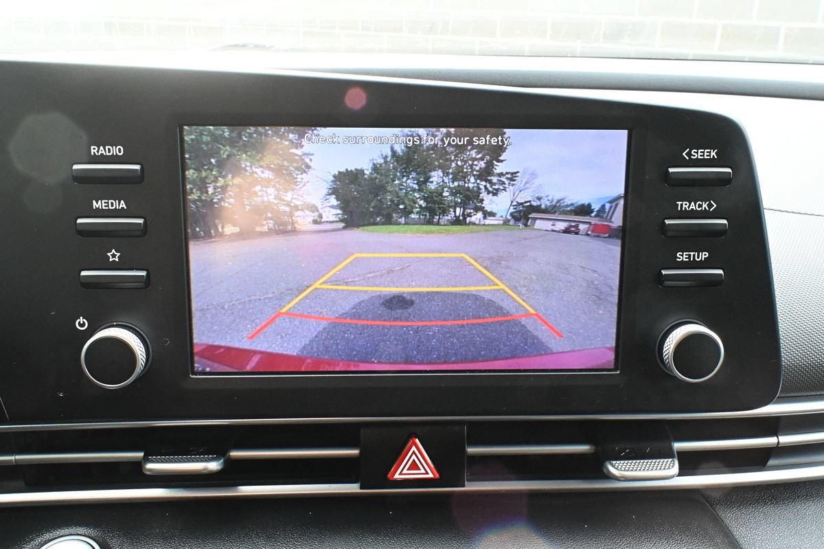 Used 2022 Hyundai Elantra SEL FWD image 13
