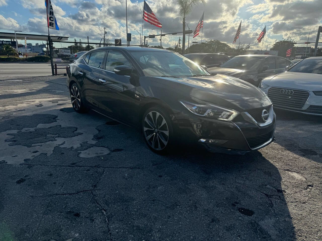 Used 2016 Nissan Maxima SR FWD image 12