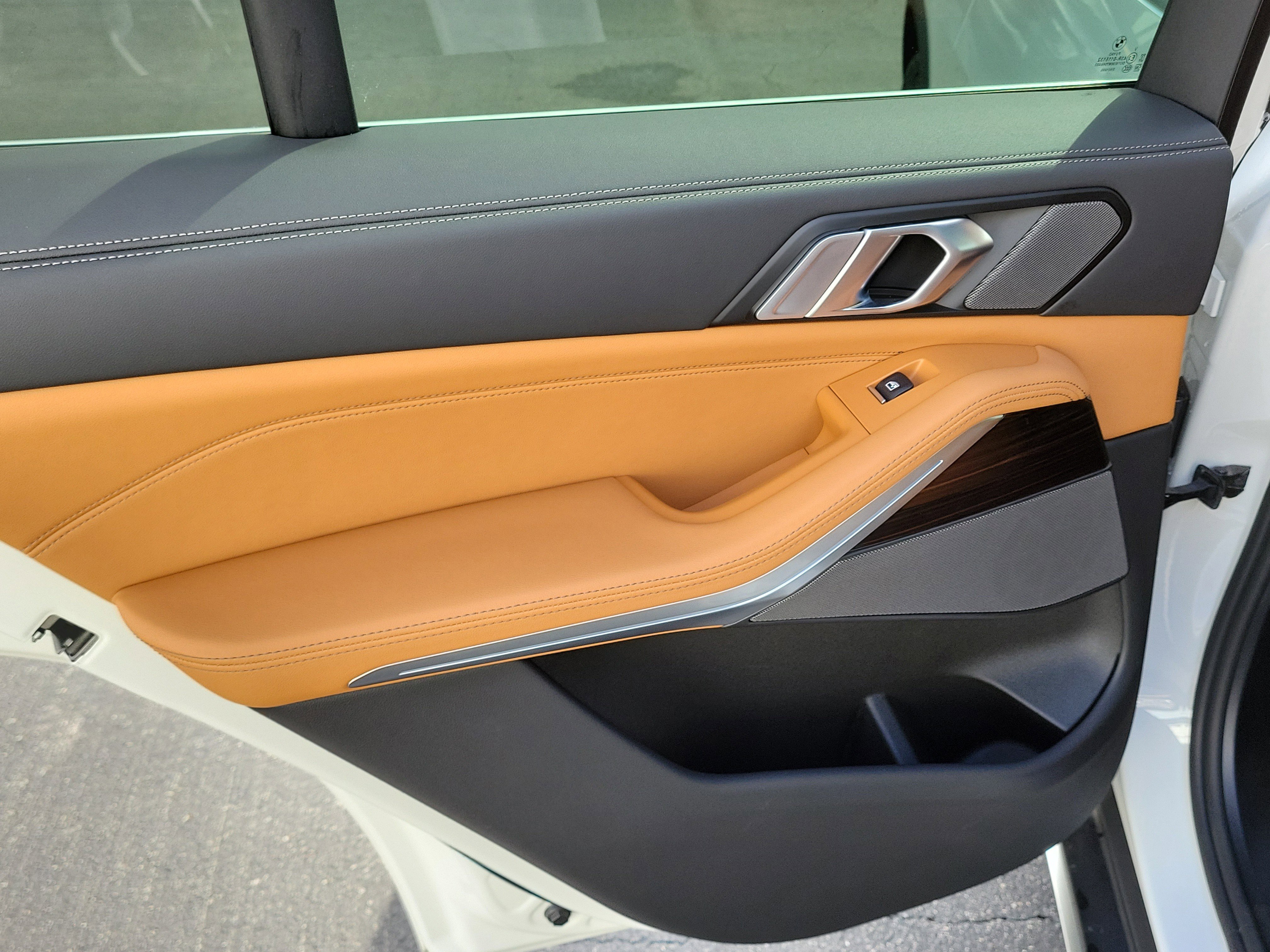 Used 2026 BMW X5 sDrive40i image 10