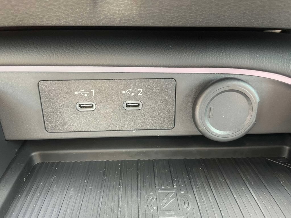 New 2026 Nissan Sentra SR w/ SR Premium Package FWD image 29