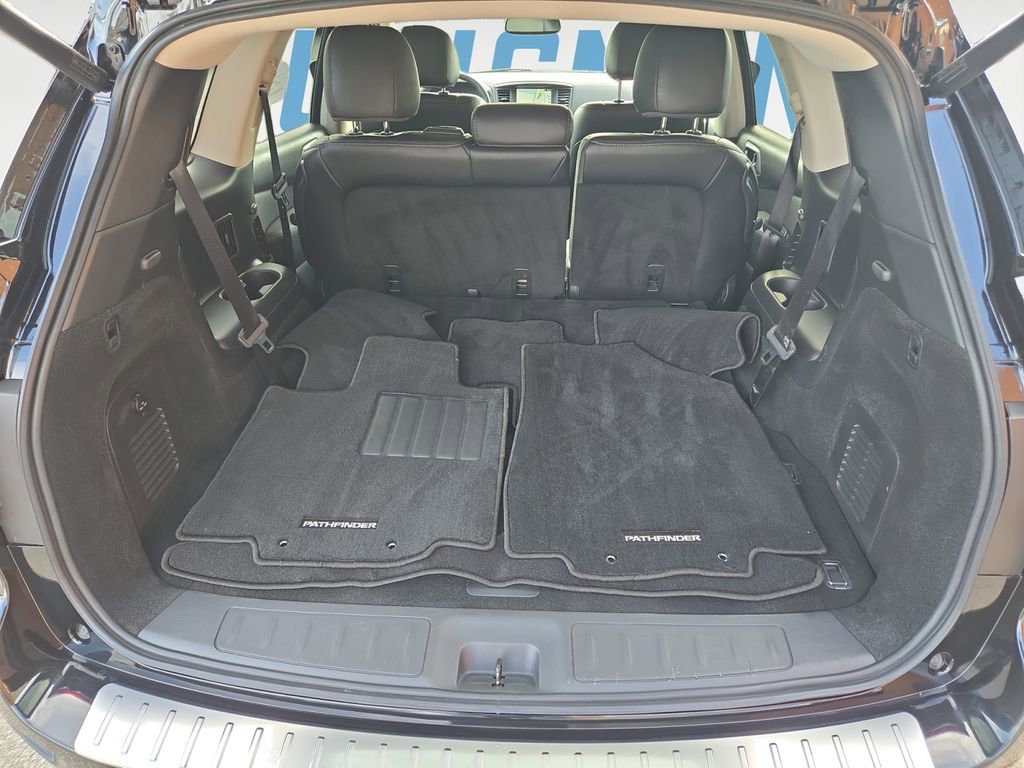 Used 2020 Nissan Pathfinder SL image 16