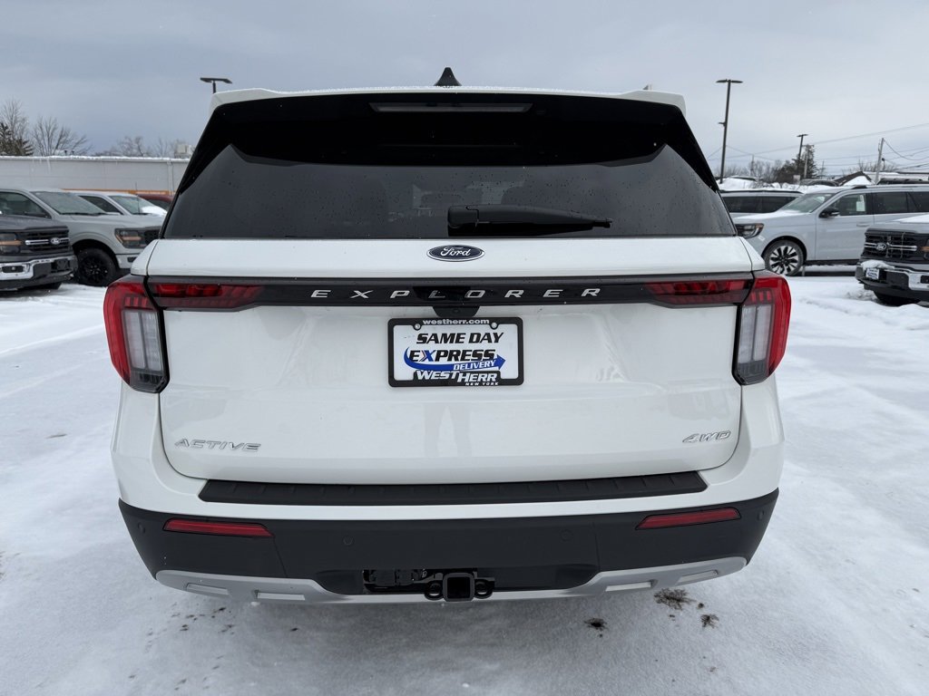Used 2025 Ford Explorer Active w/ Active Comfort Package image 23