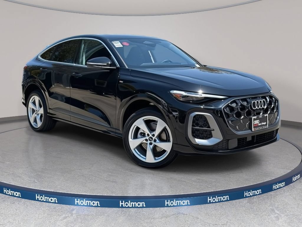 Certified 2025 Audi Q5 Premium Plus w/ Premium Plus AWD/4WD image 1
