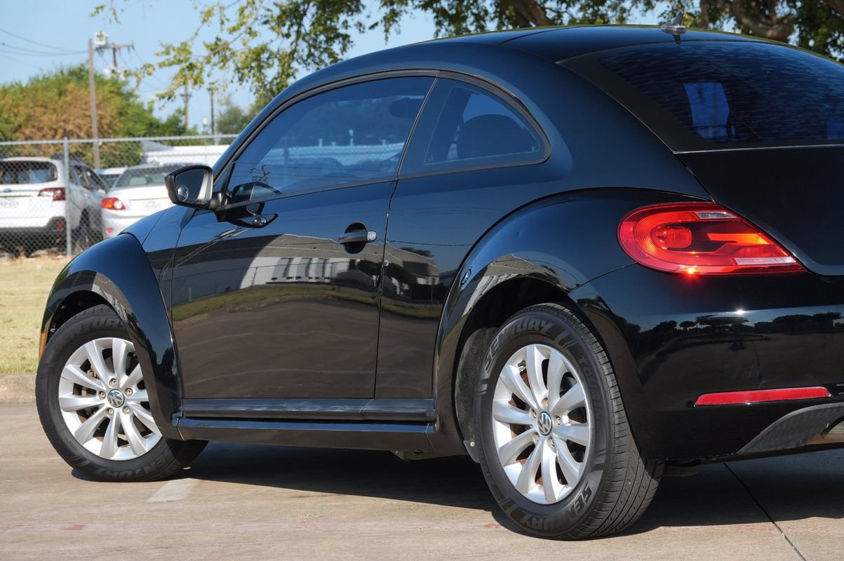 Used 2013 Volkswagen Beetle 2.5 FWD image 31