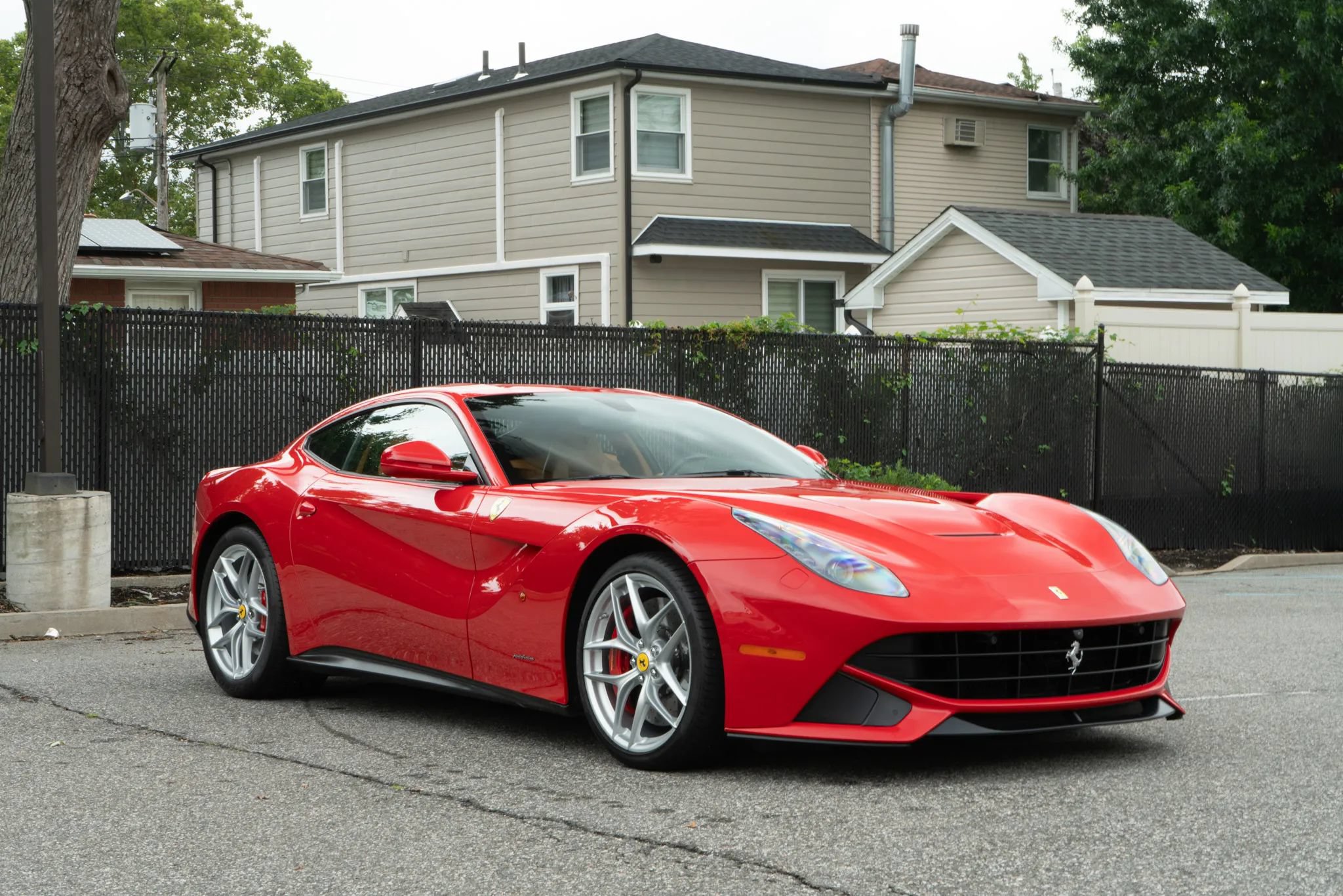Used 2017 Ferrari F12 Berlinetta RWD image 39