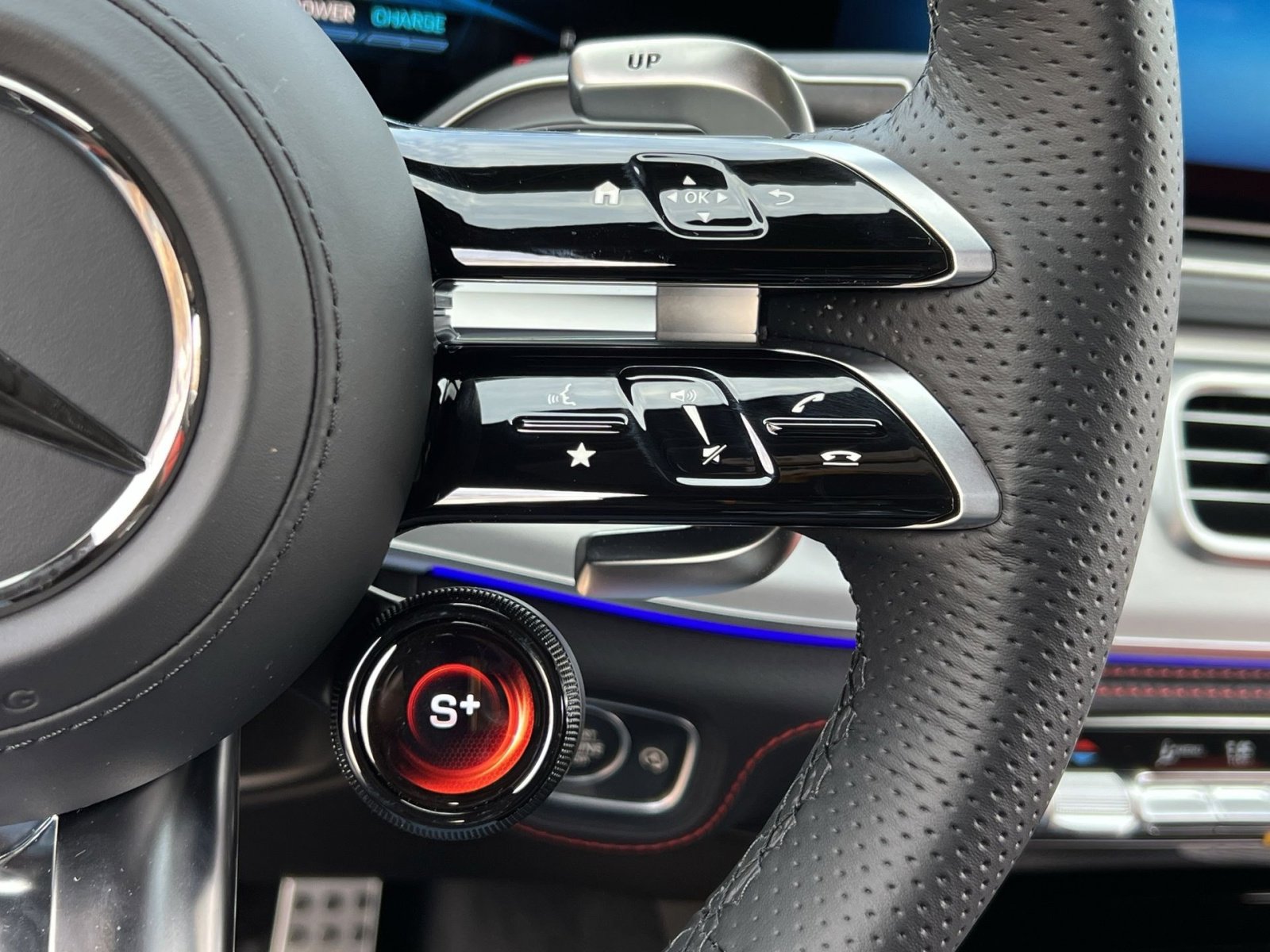 New 2026 Mercedes-Benz GLE 53 AMG 4MATIC Coupe image 31