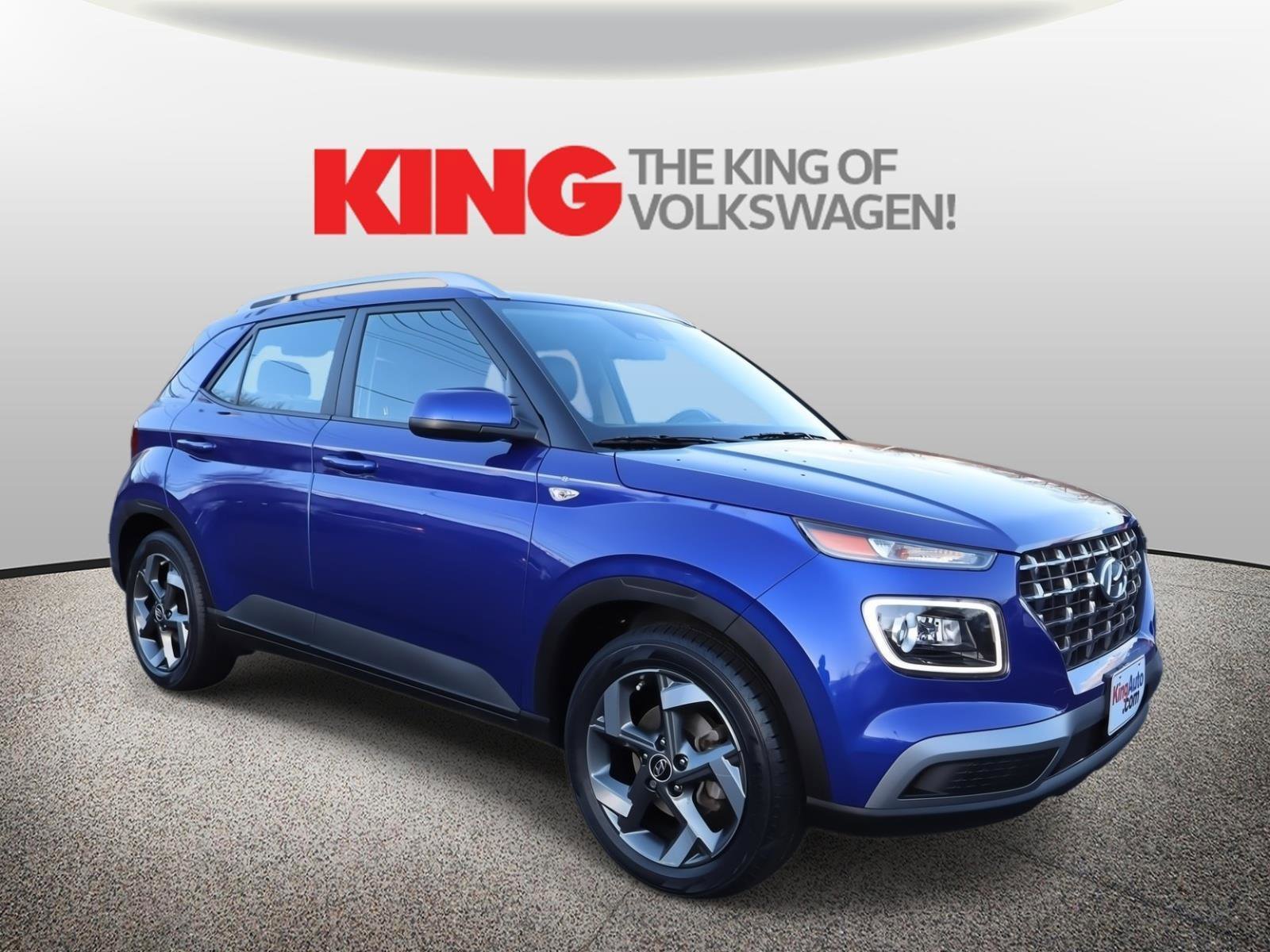 Used 2023 Hyundai Venue Limited w/ Cargo Package