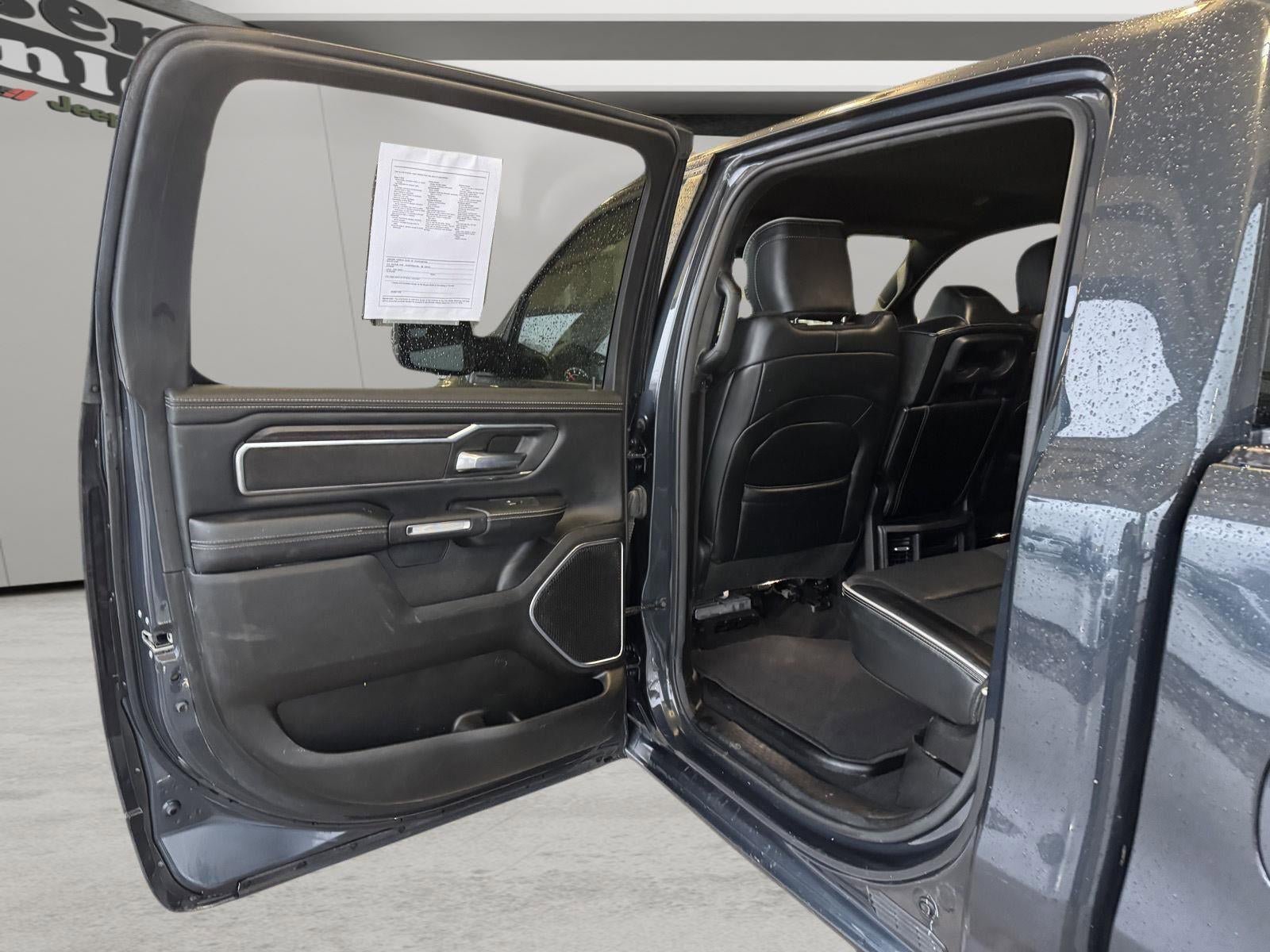 Used 2025 RAM 1500 Laramie AWD/4WD image 7