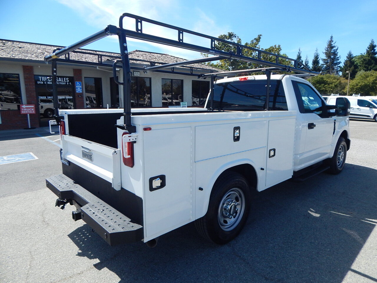 Used 2020 Ford F250 XL w/ Power Equipment Group RWD image 8