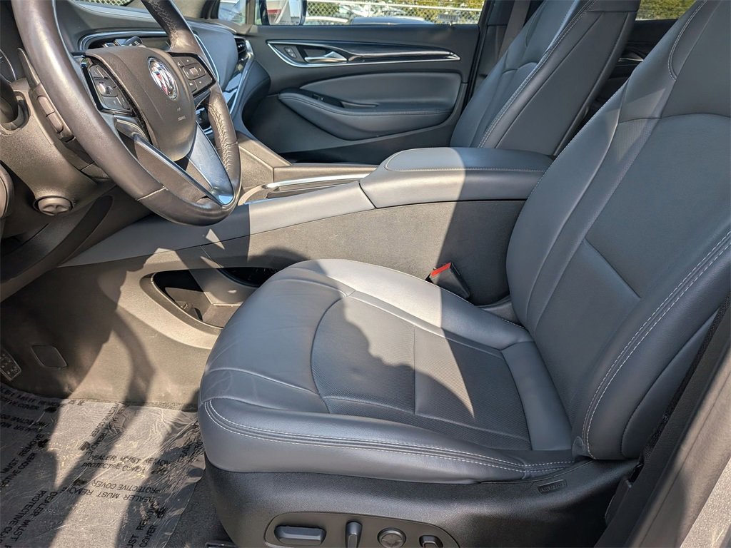 Used 2024 Buick Enclave Premium image 24