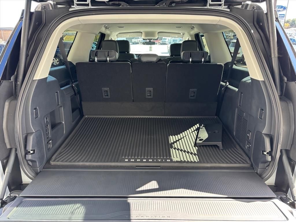 New 2026 Ford Expedition Max Active AWD/4WD image 3
