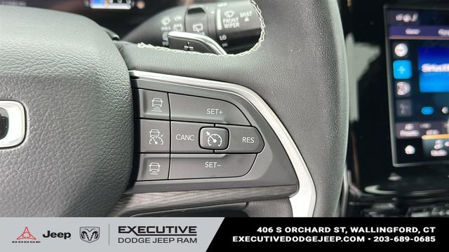 Used 2024 Jeep Grand Cherokee Altitude image 14