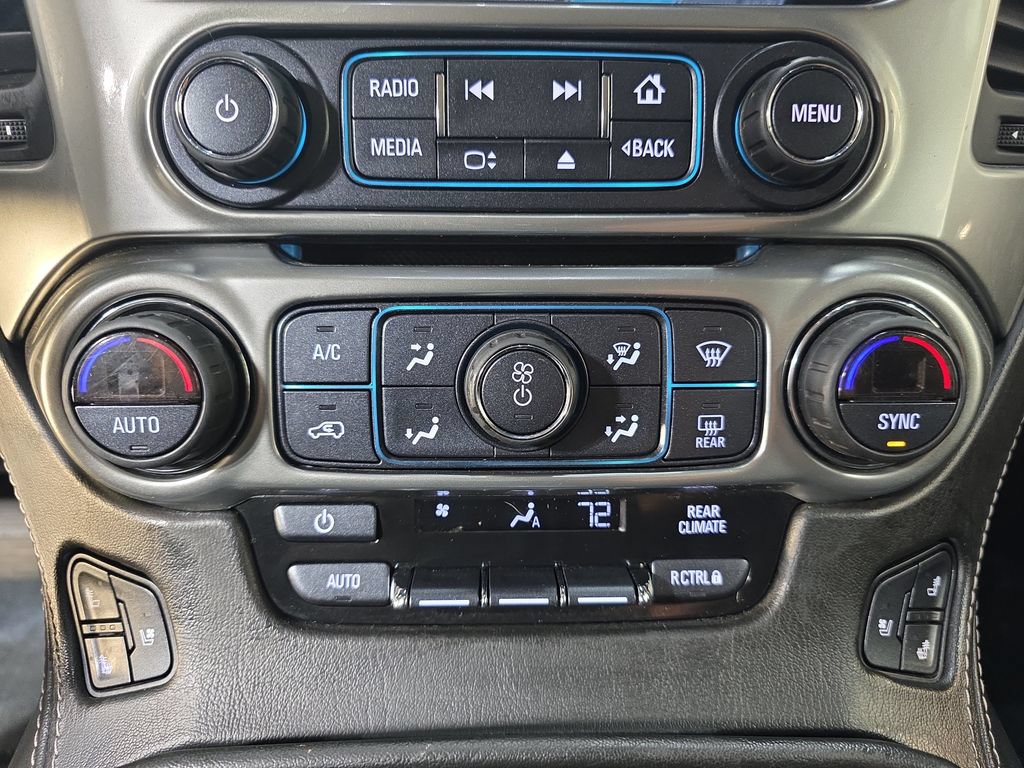 Used 2018 Chevrolet Suburban Premier AWD/4WD image 23