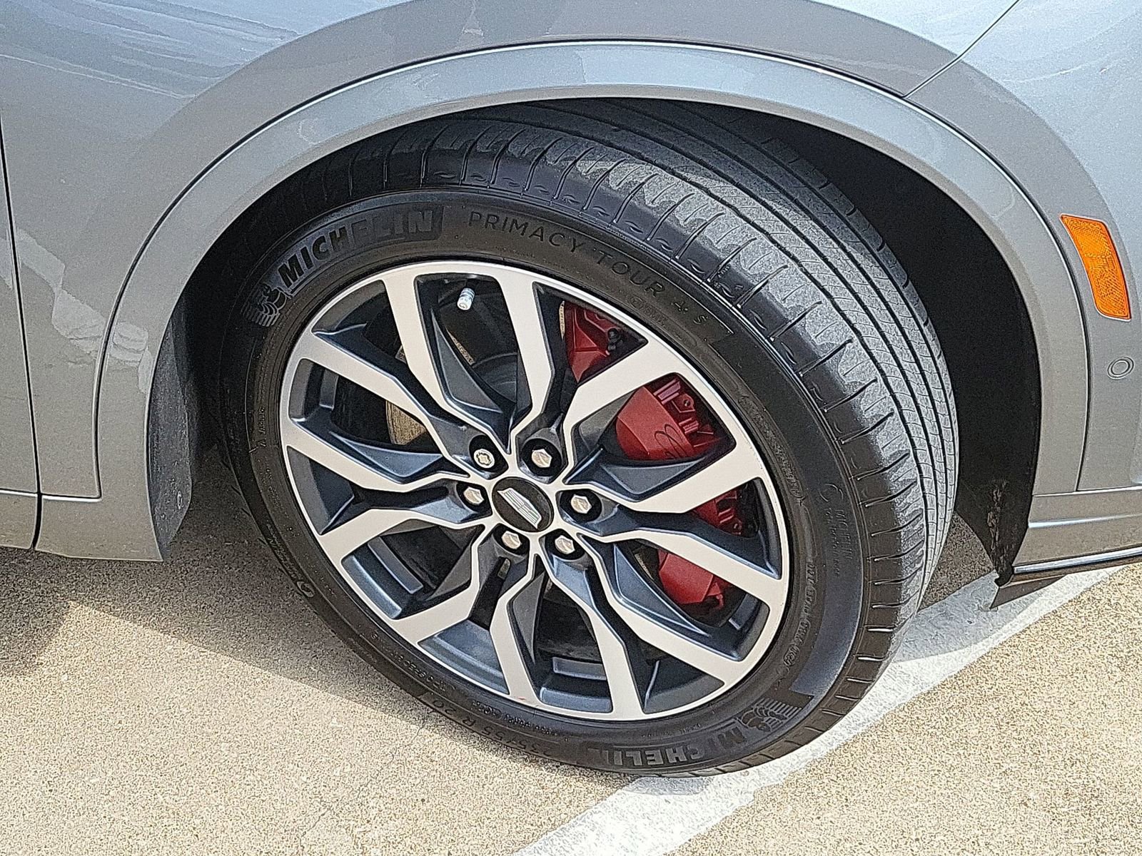 Certified 2024 Cadillac XT6 Sport w/ Technology Package image 34