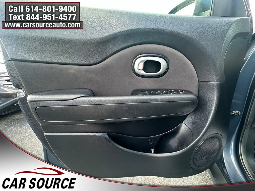 Used 2016 Kia Soul + FWD image 15