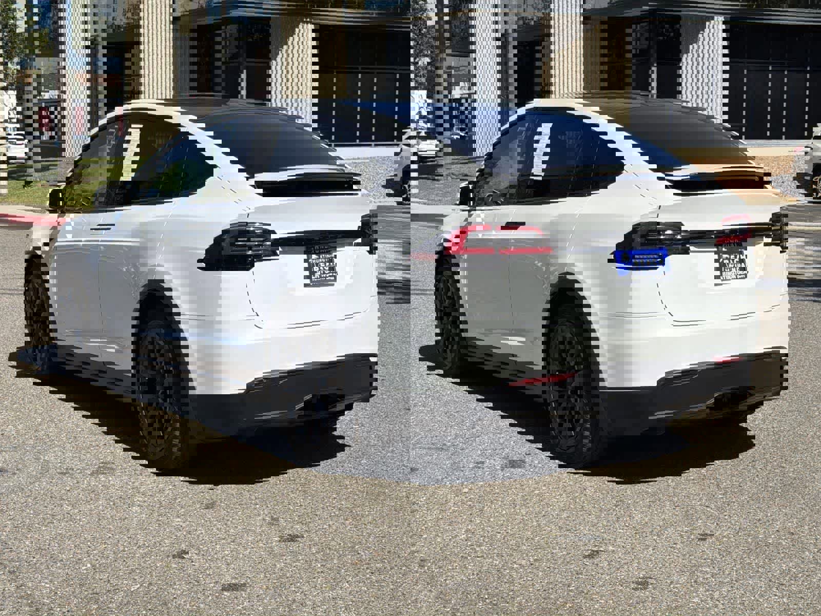 Used 2024 Tesla Model X image 4