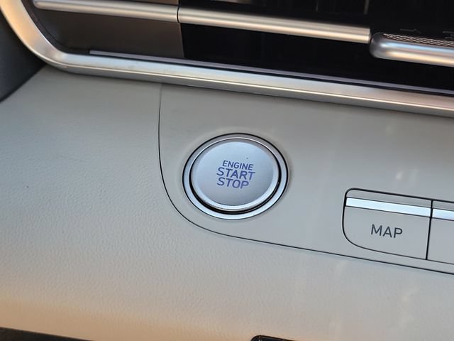 Used 2024 Hyundai Elantra Limited FWD image 10