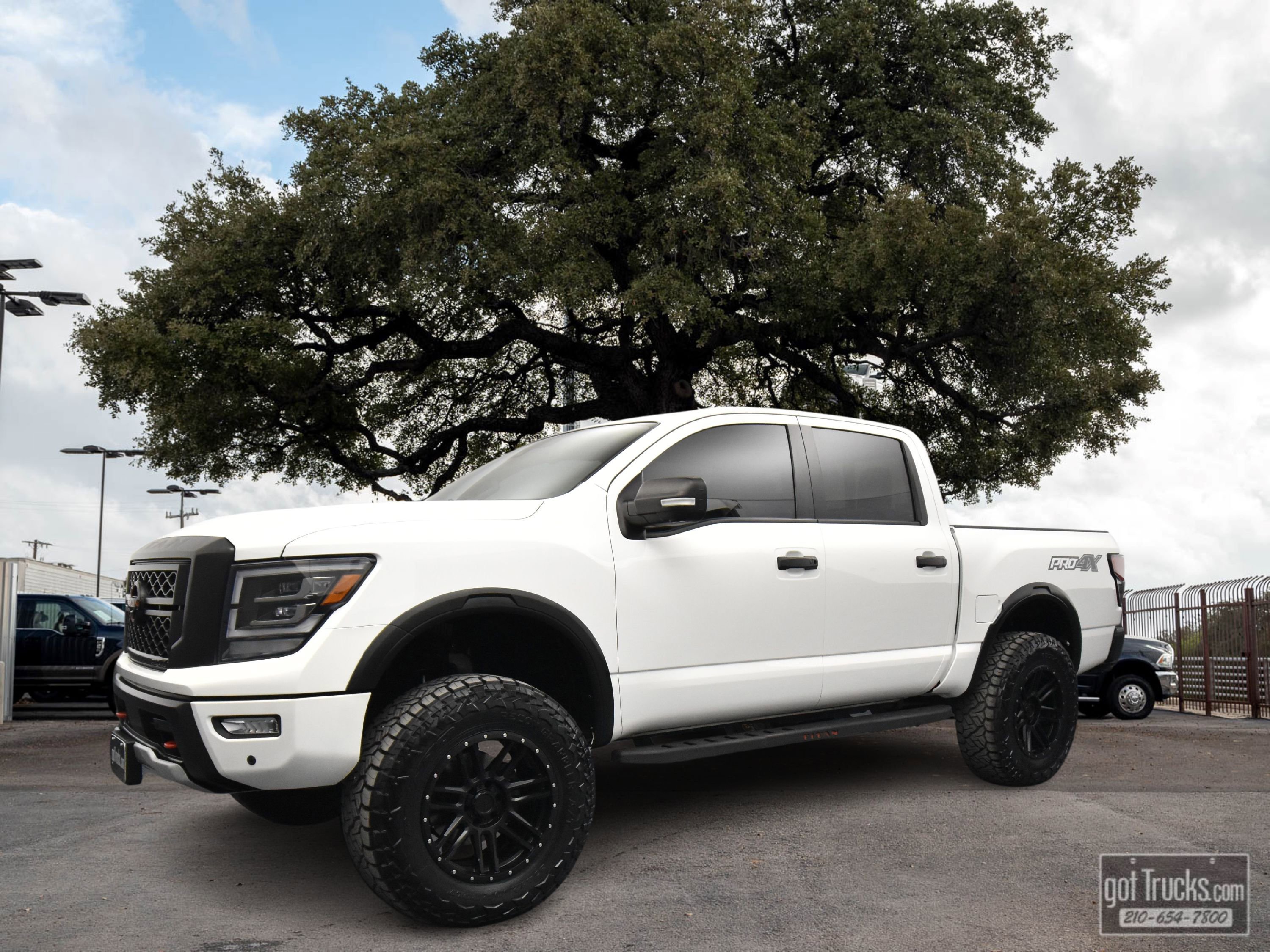 Used 2023 Nissan Titan PRO-4X w/ Pro-4x Convenience Package