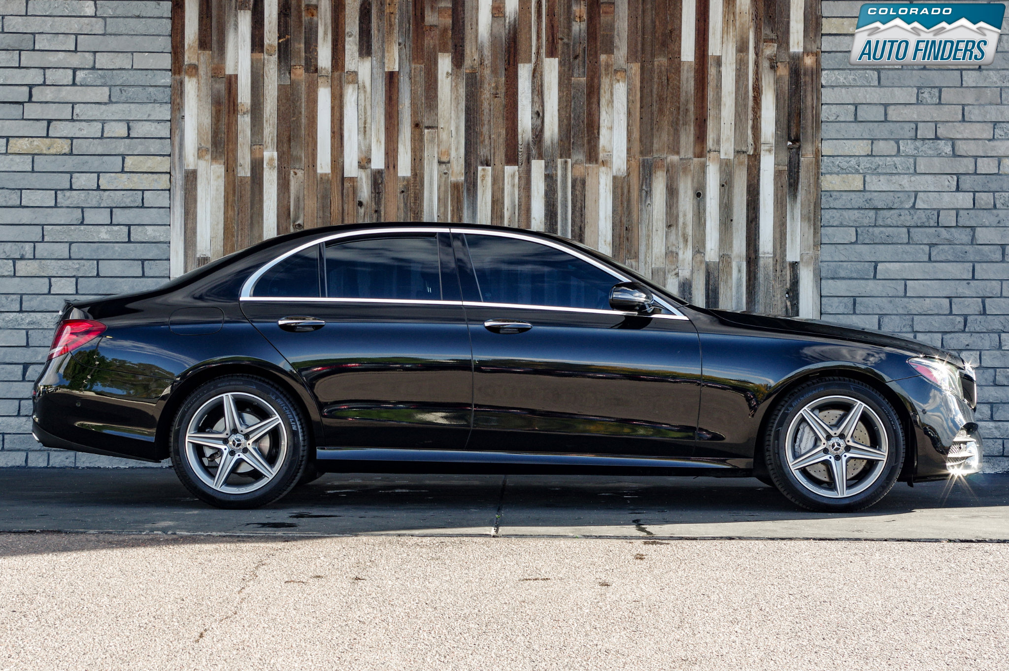 Used 2019 Mercedes-Benz E 300 4MATIC image 8