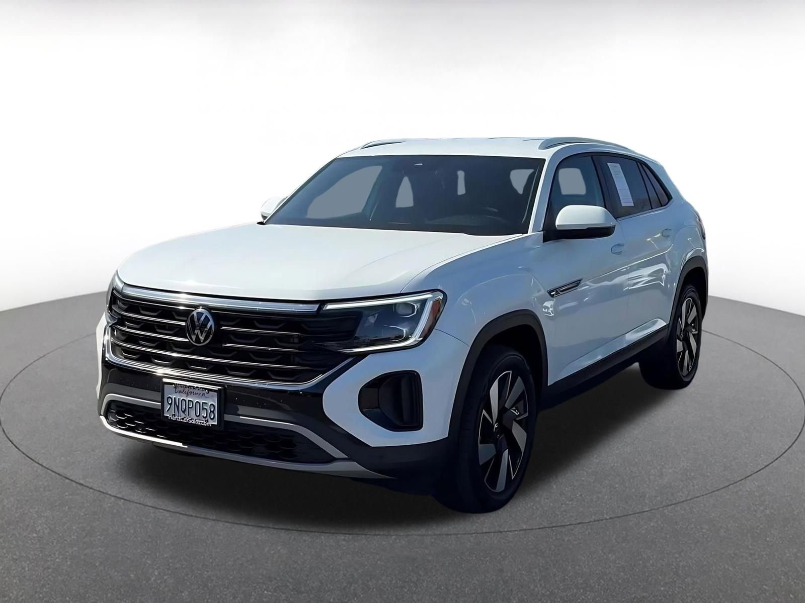 Used 2025 Volkswagen Atlas Cross Sport SE image 7