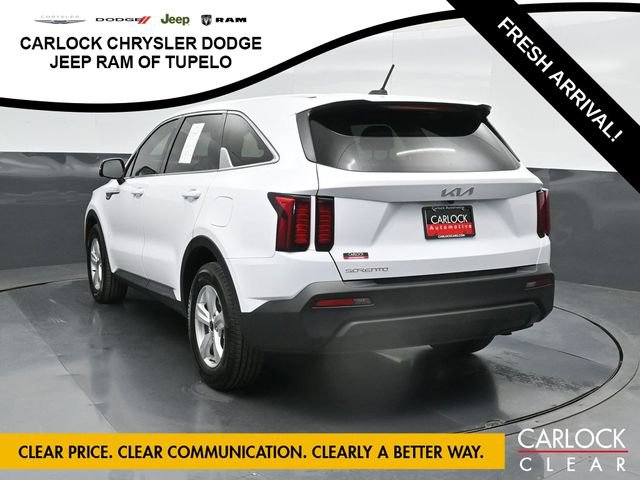Used 2023 Kia Sorento LX FWD image 10